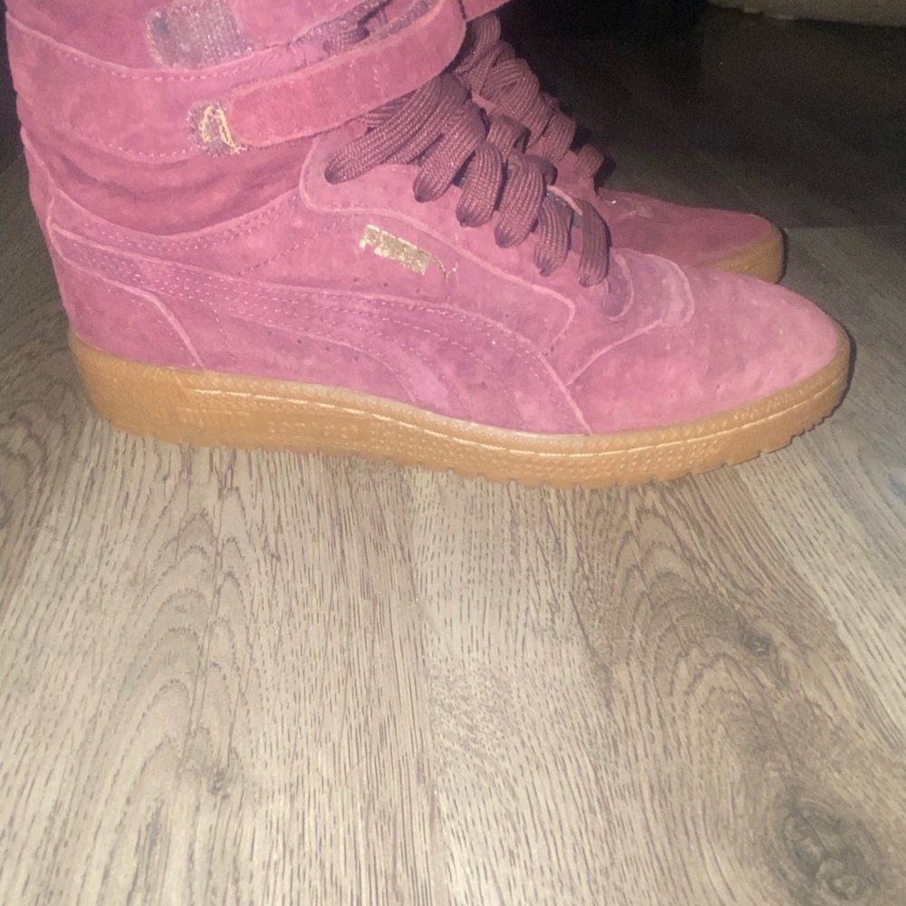 Maroon/wheat Puma sz4.5